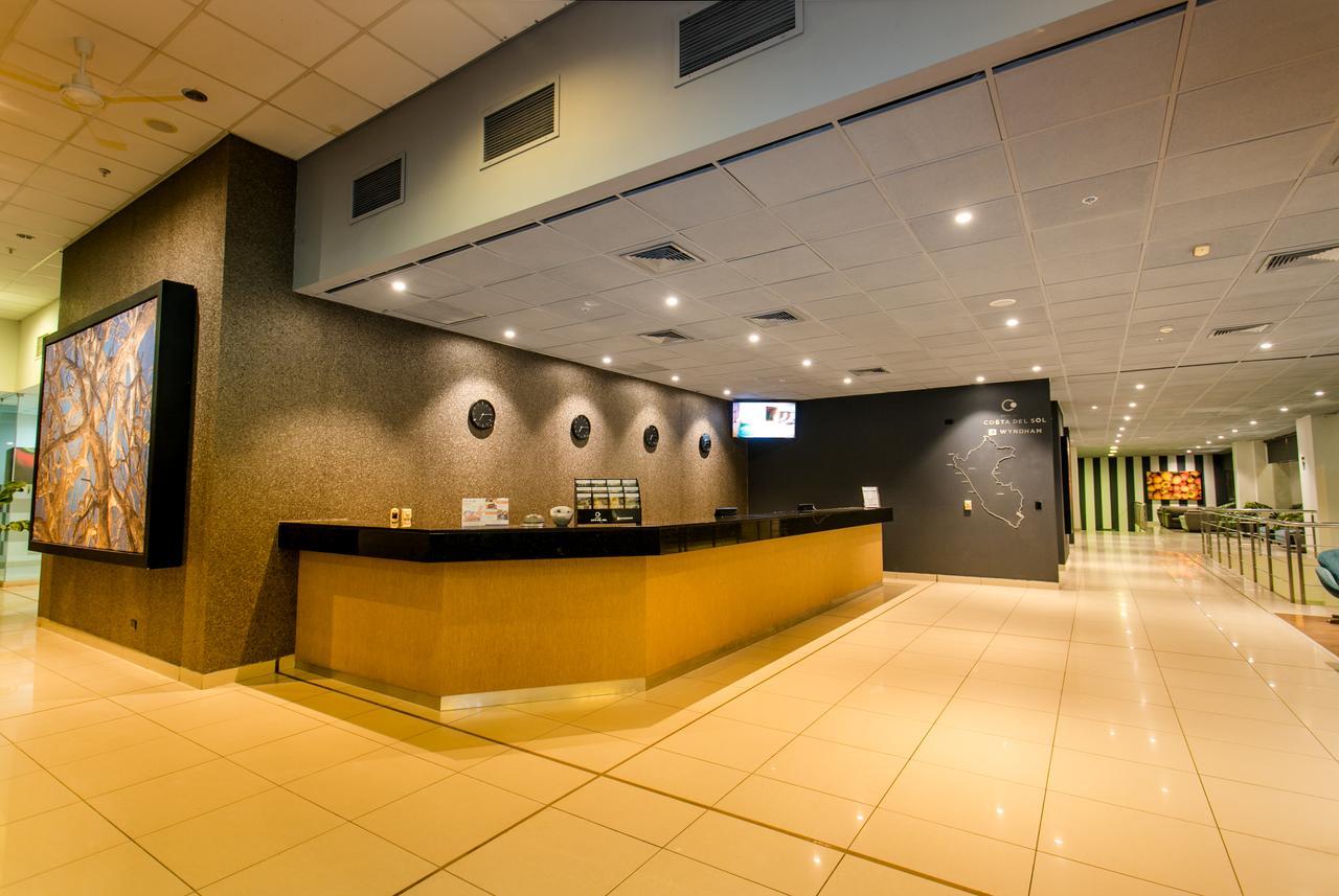 Wyndham Costa Del Sol פוקאלפה מראה חיצוני תמונה The Qantas First Lounge at Perth International Airport