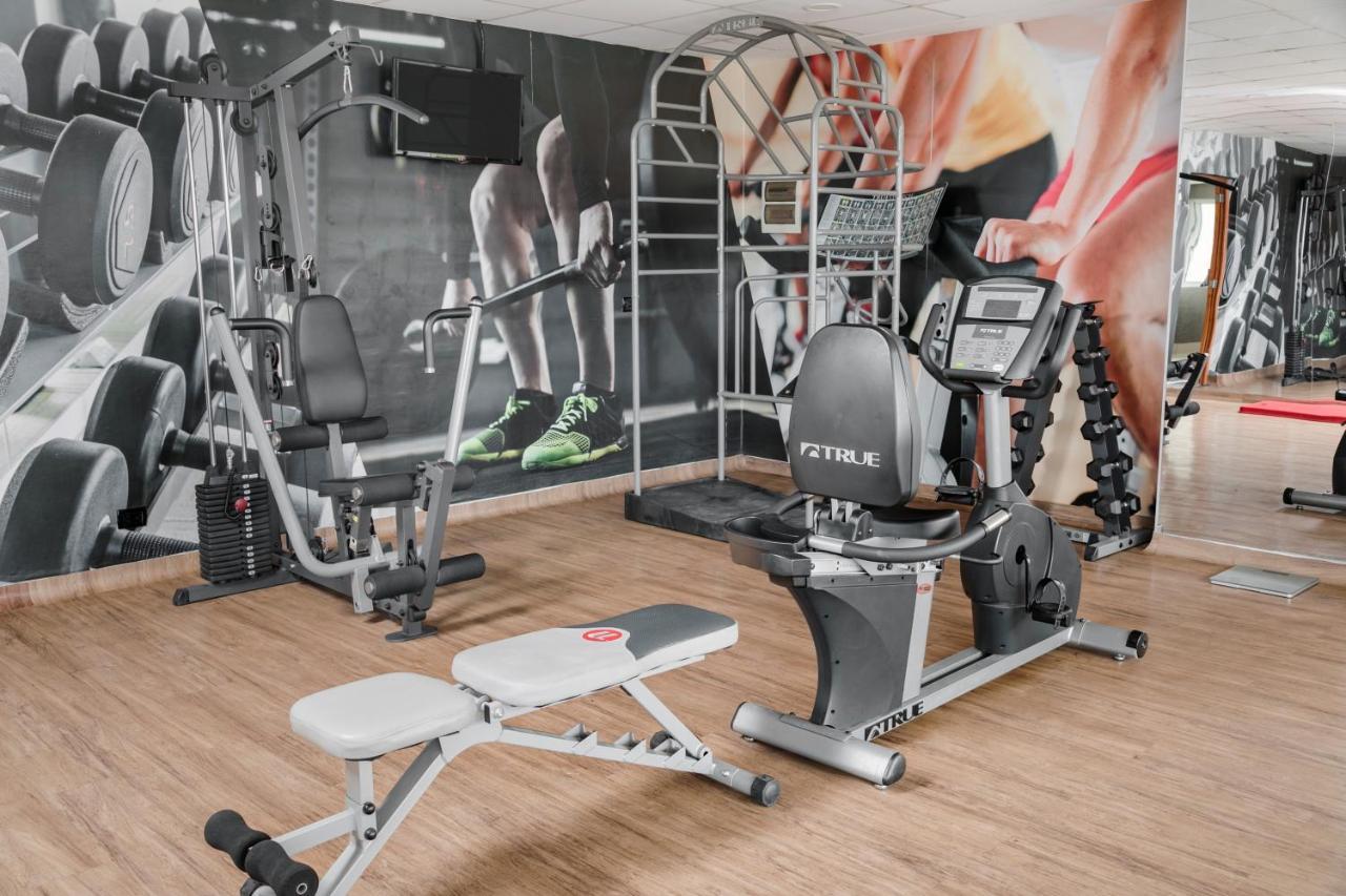 Wyndham Costa Del Sol פוקאלפה מראה חיצוני תמונה A typical gym