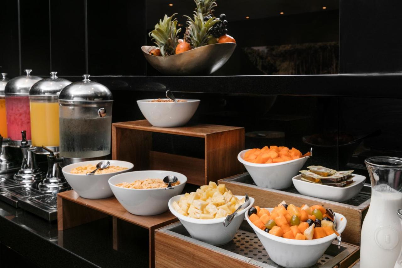 Wyndham Costa Del Sol פוקאלפה מראה חיצוני תמונה A breakfast buffet